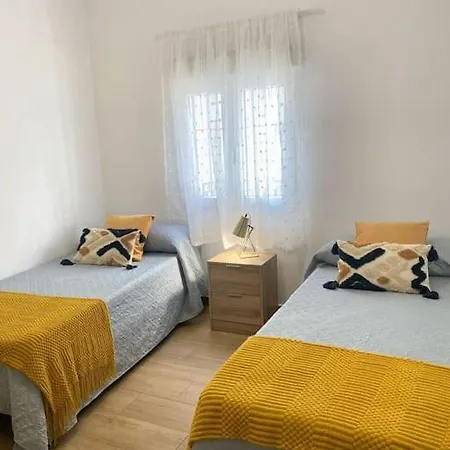 A 600m De La Playa En El Centro De Apartment